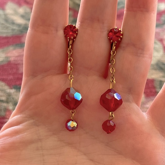 Vintage Jewelry - VTG Boho Retro Red Aurora Borealis Austrian Crystal Beaded Clip-on Earrings